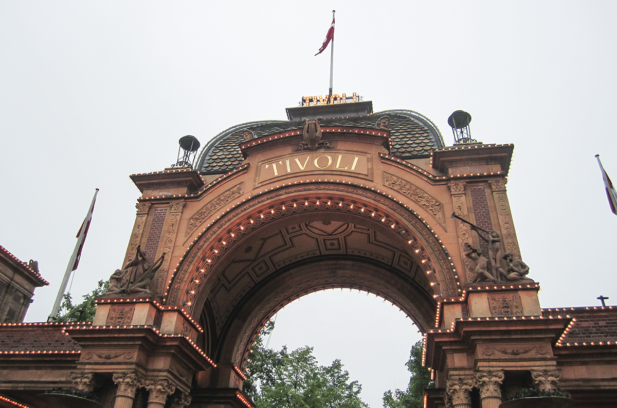 Emmelie-de-forest-i-tivoli-8