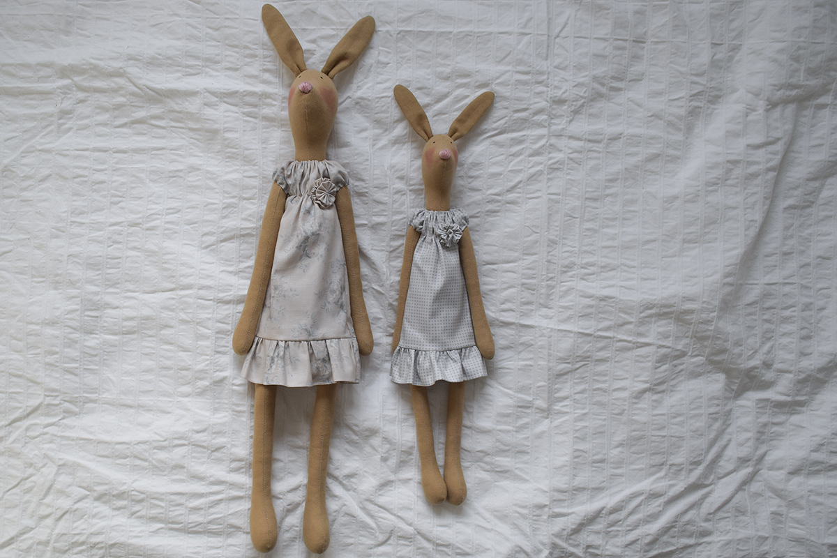 Tilda-hare-mother-and-child-2